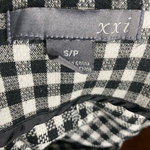 Forever 21 Plaid Mini Skirt - Picture 4 of 4